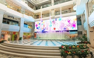 池袋サンシャインシティ噴水広場